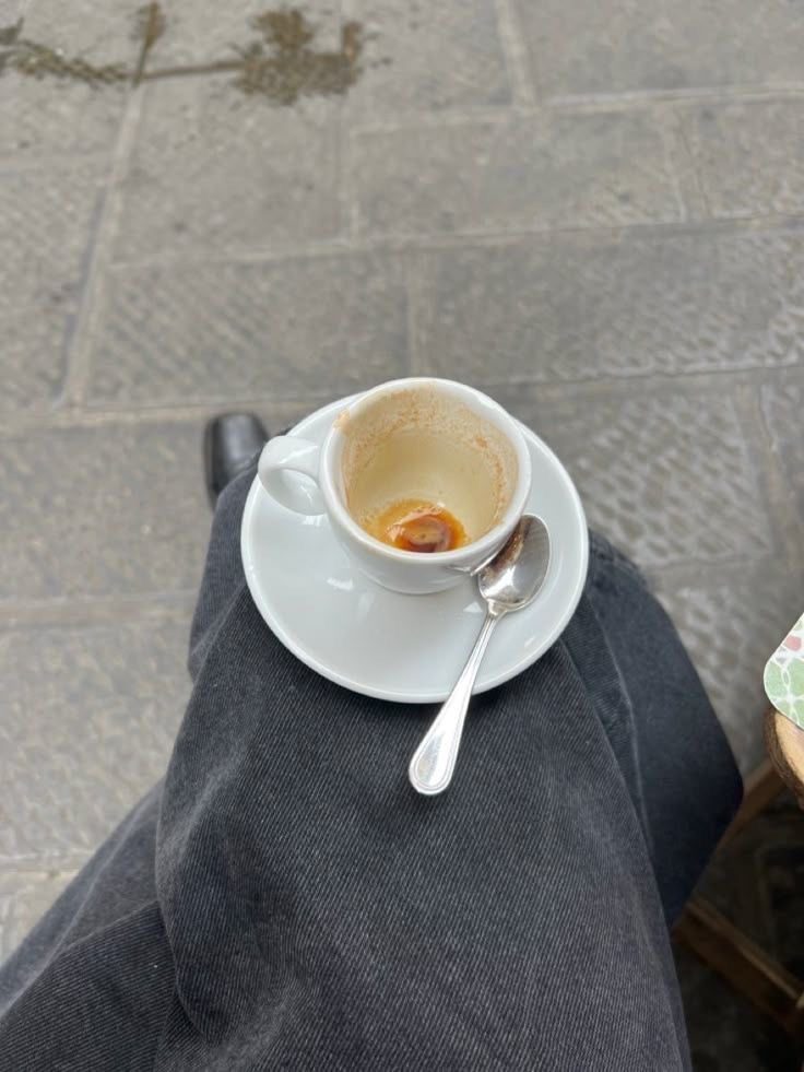 El primer café del día